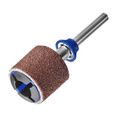 En närbild på Dremel EZ SpeedClic SC407 slipband med spindel, som visar den cylindriska sliphylsan och metallskaftet designade för användning med roterande verktyg.