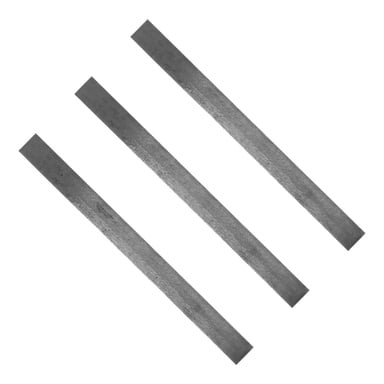 Tre identiska Meec Tools Planing Bit-stänger, tillgängliga som en uppsättning om tre, är diagonalt utlagda parallellt. Varje stång har en texturerad, något grov yta med raka kanter, och avståndet mellan dem är jämnt.