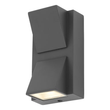 EKVIP Wall Spotlight LED är en elegant utomhusvägglampa i matt svart, designad med två skarpa geometriska skärmar placerade för att kasta ljus både uppåt och nedåt.