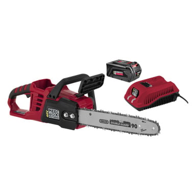 En Meec Tools Multiseries 40 V sladdlös motorsåg med rött hölje, svart ergonomiskt handtag, silverblad märkt "Oregon Double Guard 90", avtagbart batteripaket och en matchande röd laddningsenhet.