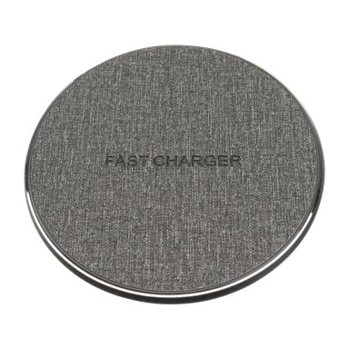 En cirkulär grå laddningsplatta från Anslut, designad med en tygtexturerad yta och orden "FAST CHARGER" tryckta i mitten. Kanten på dynan framhävs av en stilfull metallisk list.