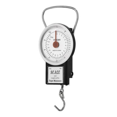 En Kayoba fiskevåg med en cirkulär tavla som visar mått i både kilogram och pund, utrustad med ett metallhandtag ovanför och en metallkrok nedanför. Urtavlan visar en vikt nära 9 kilogram.