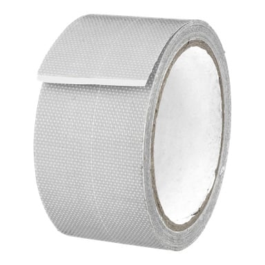 Eine Nahaufnahme einer teilweise ausgerollten Rolle Hard Head Tarpaulin-Tape, die ihre strukturierte graue Oberfläche und den freiliegenden Pappkern zeigt.