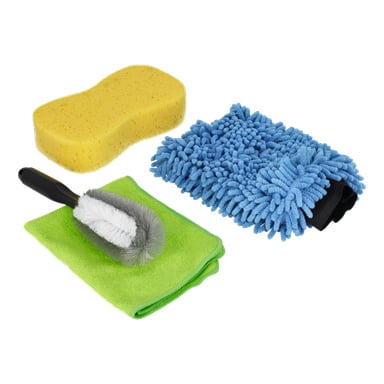 Zestaw Hamron Car Care zawiera cztery elementy: żółtą gąbkę, niebieską rękawicę do czyszczenia chenille, zieloną ściereczkę z mikrofibry oraz szczotkę z białymi i szarymi włosiami i czarną rączką. Wszystkie przedmioty są starannie ułożone razem.