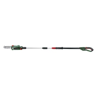 En Bosch Power 4 All UniversalChainPole 18 sladdlös beskärsåg i grönt och svart, designad med ett utdragbart teleskopiskt handtag; ena änden har ett kompakt motorsågsblad, medan motsatt ände har ett avtryckargrepp.