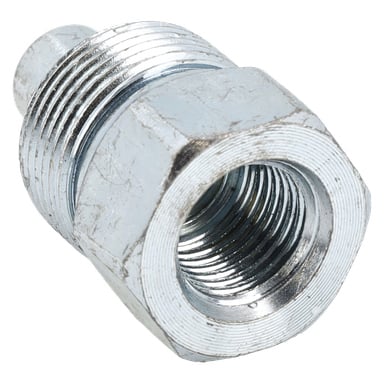 En metallslangnippelkontakt har en sexkantsmutter i ena änden och en räfflad, gängad axel i motsatt ände.