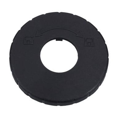 Svart plasttrimmerhodehette med et stort sentralt hull, pregete symboler og en tohodet pil som indikerte rotasjonsretning.