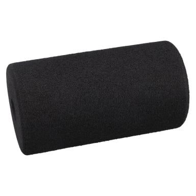 Foam Rubber Protector är en svart, texturerad cylindrisk foam roller som visas i en lätt vinkel.