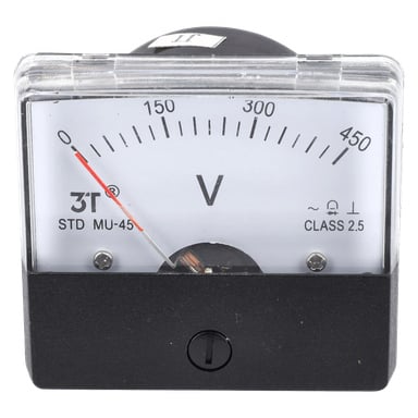 Voltmeterkraftverket visar en vit ratt med svarta markeringar, nål på 0, intervall 0–450 volt, märkt STD MU-45, KLASS 2.5, 3T.