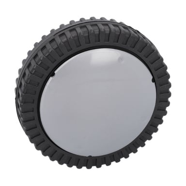 Närbild på en gasgrills runda hjul med en blank metallkärna och en tjock, svart räfflad kant.