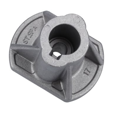 Łopatkowy przystawk D=22,2 mm 007897, metalowa część z centralnym otworem na cylinder, cztery żebra, płaska podstawa, oznaczona ST-SPA i 17.