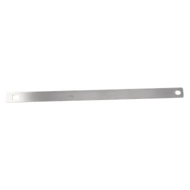 Friction Strip är en platt, rektangulär metallstång med ett hål nära varje ände.