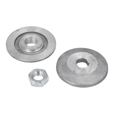 Blade Hold Set Tile Cut 024288 innehåller två runda metallbrickor med olika storlekar på hål och en hexagonall metallmutter.