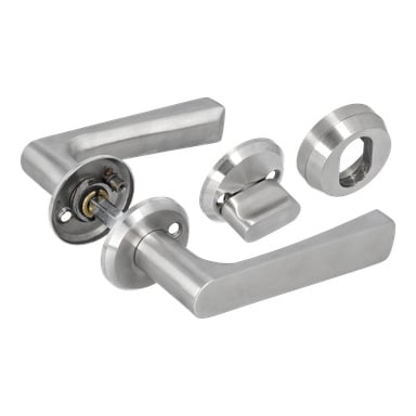 Zwei gebürstete Nickel-Hard-Head-Türgriffe sind zu sehen, die mit ihren Montageplatten und den dazugehörigen Beschlägen gezeigt werden, wodurch sowohl das äußere Design als auch die Innenkomponenten hervorgehoben werden.