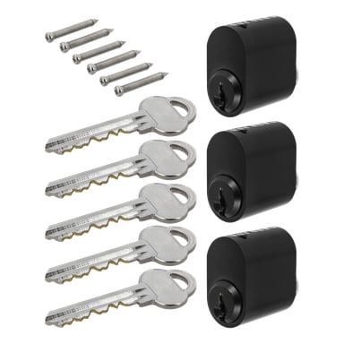 Tre svarta Hard Head Lock-cylindrar visas med sex matchande silvernycklar och sex silverskruvar.