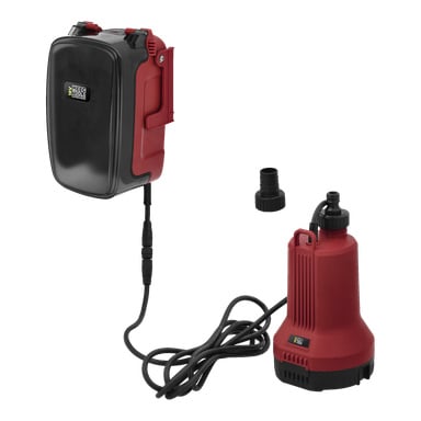 En röd och svart Meec Tools Multiseries batteridriven nedsänkbar pump, visad med en spiralad strömkabel, avtagbar svart kontakt och en svart kontrollbox med handtag och lås.