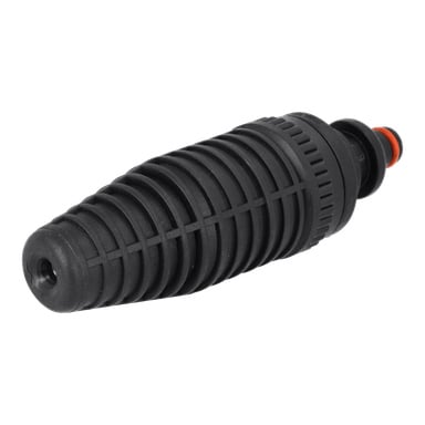 Ett svart, räfflat högtryckstvättsmunstycke i plast med en avsmalnande cylinderdesign och en orange ring vid kontakten.