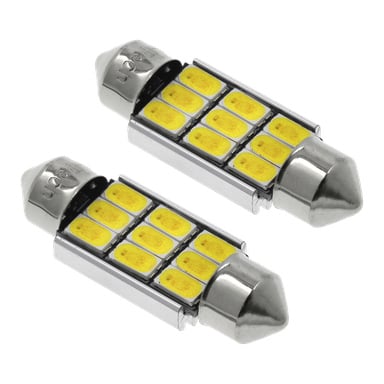 Ett par Hamron LED-billampor (C5W/C10W, paket om 2) med metalltoppar och en central linje av sex gula LED-chip på varje lampa, placerade sida vid sida.