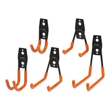 Zestaw Hard Head Hook zawiera pięć metalowych haczyków z czarnymi podstawami montażowymi i podwójnymi ząbkami pokrytymi pomarańczowo. Każdy haczyk ma dwa otwory ułatwiające montaż na ścianie, co czyni je idealnymi do organizowania lub przechowywania przedmiotów.