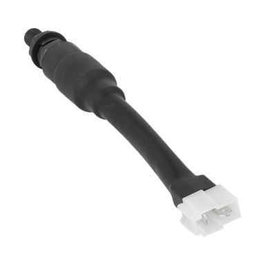 En gräsklipparbromssensor med svart ledning, cylindrisk sensor i ena änden och en vit tvåpolig plastkontakt i den andra.