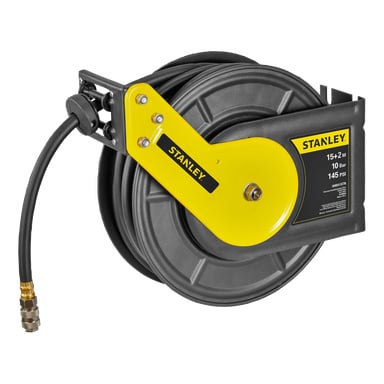 Stanley Hose Retractor for Compressed Air 9045911STN inkluderer en uttrekkbar svart slange med messingkontakt, festet til en gul metallarm. Produktetiketten viser spesifikasjoner på 15+2 meters lengde, 10 mm diameter og et maksimalt trykk på 145 PSI.