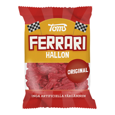 Toms Ferrari Original Raspberry Candy i en rød og gul pose med rutete flagg, med røde bilformede godteri og tekst under.