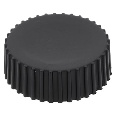 Ett svart, runt plastlock för en laddstation med platt topp och räfflad kant.