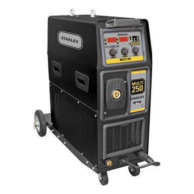 Den svarta Stanley Fatmax Combination Welder Multi 250 har frontkontroller, skärmar, portar, rattar och hjul för rörlighet.