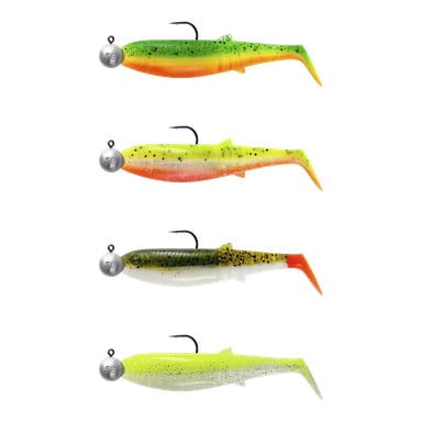 Neljä Savage Gear Cannibal Shad -pehmeää viehettä, joissa on jigipäitä, joista jokaisessa on erottuvia sekoituksia vihreää, oranssia, keltaista, mustaa, valkoista ja kimallusta.
