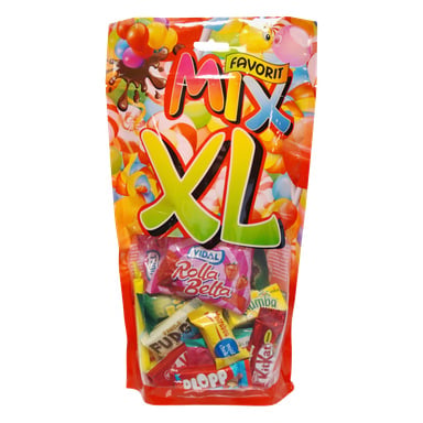 Kolorowa torba Favoritmix XL pełna różnych cukierków, w tym Vidala, Fudge'a i Ploppa, wśród kreskówkowych słodyczy i balonów.