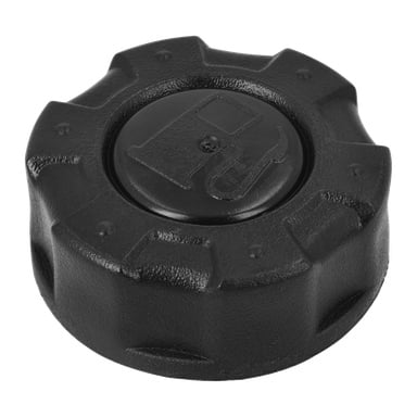 Ett svart plastlock för gräsklippare med en räfflad, texturerad kant och en präglad bränslepumpssymbol på toppen.