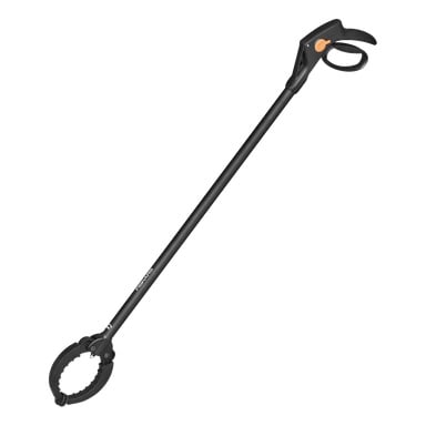 Ett svart verktyg med böjd handtag, avtryckare och en kloliknande greppare i motsatt ände för att plocka upp föremål.