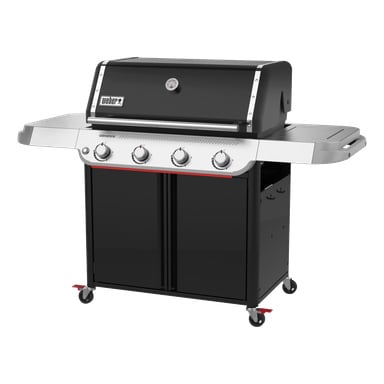 Czarno-srebrny grill gazowy Weber Genesis z czterema gałkami, termometrem pokrywy, podwójnymi półkami bocznymi, szafką do przechowywania oraz kołami kółkowymi.