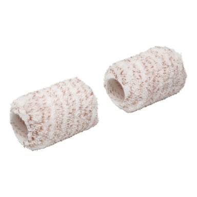 To sylindriske malingsrulledeksler med fluffy hvitt og lysebrunt flekkete stoff, hver med en hul plastkjerne.
