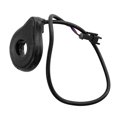 En svart elektrisk cykelsensor med en rund del och en sladd som håller röda, blå och svarta ledningar i en trepolig kontakt.