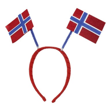 Et rødt pannebånd toppet med to små norske flagg på fjærer, ett flagg plassert på hver side.