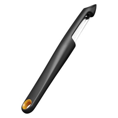 Eine Fiskars Fruit Peeler Functional Form mit schwarzem Griff, Edelstahlklinge und einem kleinen orangefarbenen Akzent am Ende des Griffs.