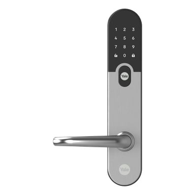En sølvfarget Yale Digital dørlås Entrus med metallhåndtak og kropp, med et svart tastaturpanel som viser tallene "0-9", en knapp merket "Yale", to låseikoner og "Yale"-logoen nederst.