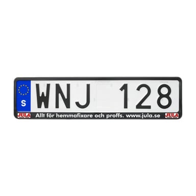 En svensk registreringsskyltshållare från Jula, med koden WNJ 128 i svart på vit bakgrund, med EU-flaggan och en "S"-symbol till vänster. Ramen innehåller Jula-logotypen, webbplatsens www.jula.se och ytterligare text.