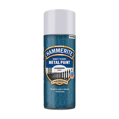 Hammerite Metal Paint -purkki Hammered Silver -väriä, jossa on sininen teksturoitu etiketti ja hopeinen korkki, jossa on tietoja 8 vuoden kestävyydestä, nopeasta kuivumisesta ja ilman pohjamaalia tai pohjamaalia.