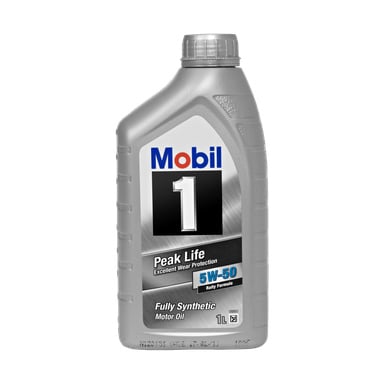 En 1-liters grå plastflaske Mobil Engine Oil Peaklife med en svart, sølv og blå etikett som viser produktinformasjon og et teksturert grep langs siden.