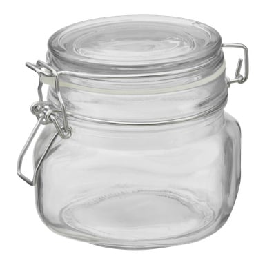 En transparent Menuett-glasburk med en svängpropp, vid öppning, gångjärnsförsedd lock säkrad med ett metallspänne, och en gummipackning för lufttät tätning.