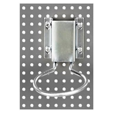 En hård huvudverktygshållare fästs på en pegboard med jämnt fördelade hål, hålls på plats av fyra skruvar. Metallringen skjuter ut utåt, designad för att hålla verktyg eller tillbehör.