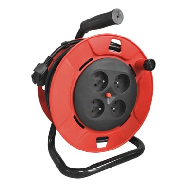 Czerwono-Anslut Cable Winder wyposażony w uchwyt, cztery gniazdka zasilające i solidną czarną metalową podstawę, przeznaczony do schludnego przechowywania i wysuwania przewodów zasilających.