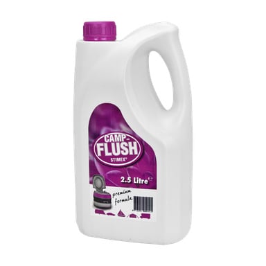 En vit 2,5-liters plastflaska med Camp Flush-desinfektionsmedel från Stimex, toppad med en rosa kork. Etiketten visar Stimex-logotypen, produktnamnet "CAMP-FLUSH", en bild av en portabel toalett och symboler som visar att den är lämplig för camping, båtar och lastbilar.
