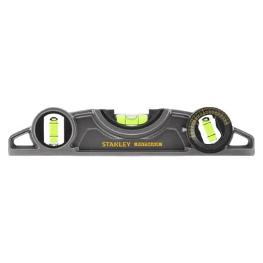 Stanley FatMax Torpedo spritnivå FATMAX Xtreme med tre bubbelflaskor, en i en roterande cirkulär ratt. Verktyget har en metallgrå kropp och gul Stanley FatMax-märkning i mitten. Flaskorna innehåller grön vätska med svarta linjelinjer.