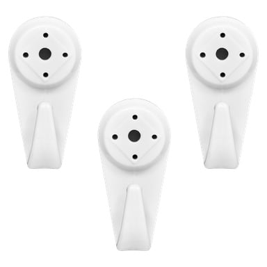 Ett set med tre identiska Hard Head Concrete-krokar är avbildat. Varje vit krok har en rundad topp med fyra små cirkulära hål som omger ett större mitthål, samt en enda nedåtvänd krok.