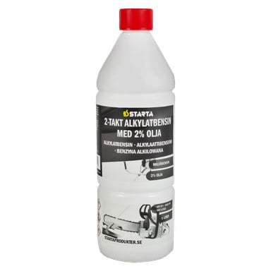 En hvit plastflaske på én liter med Starta Alkylate 2-takts bensin, med bilder av trimmer og motorsag på etiketten for å vise at den er designet for totaktsmotorer.