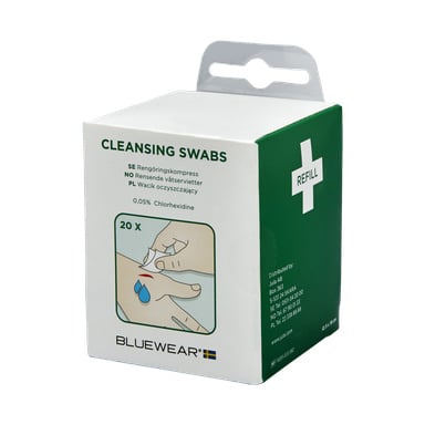 Pudełko Bluewear Cleaning Compresses, 20-pak, z instrukcjami i ilustracją ręki zakładającej kompres na palec. Opakowanie zawiera zielony krzyżyk, słowo "refill" oraz zawiera 0,05% chlorheksydyny.