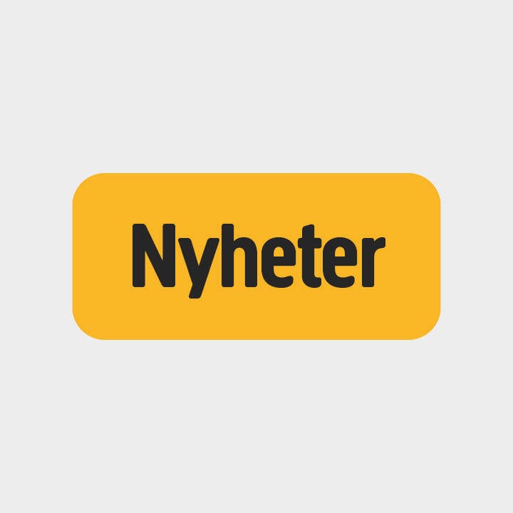 En gul rundad rektangel med ordet Nyheter i feta svarta bokstäver centrerat på den. Bakgrunden är ljusgrå.